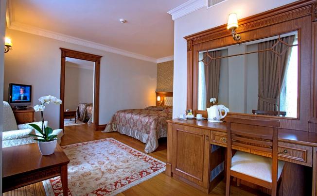 Фото отеля Acra Hotel