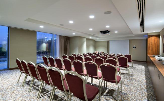 Фото отеля Hilton Garden Inn Istanbul Beylikduzu