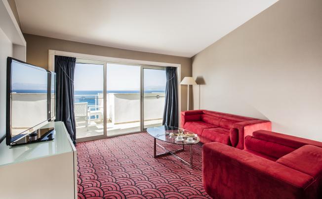Фото отеля Charisma Deluxe hotel