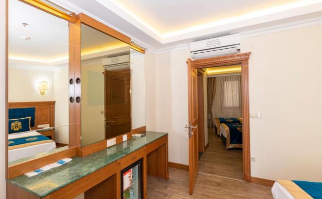 Фото отеля Byzantium Comfort Hotel