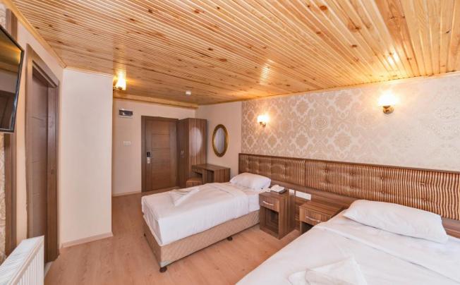 Фото отеля SAHIL BUTIK HOTEL
