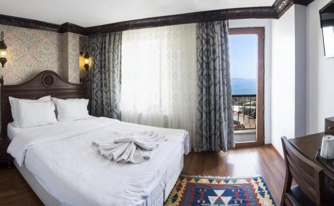 Фото отеля Mytra Hotel
