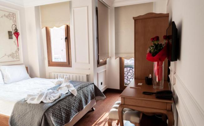 Фото отеля BURCKIN SULEYMANIYE HOTEL
