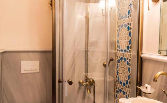 Фото отеля BURCKIN SULEYMANIYE HOTEL