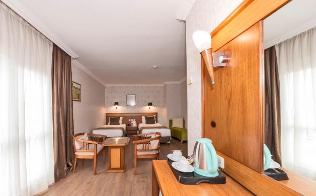Фото отеля Lion Hotel