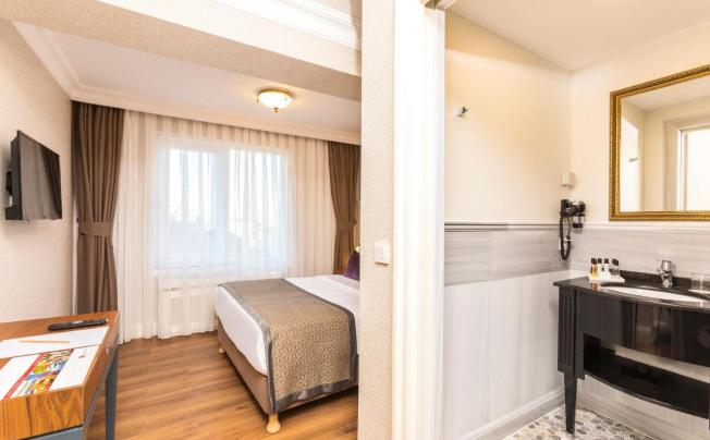 Фото отеля Meroddi La Porta Hotel