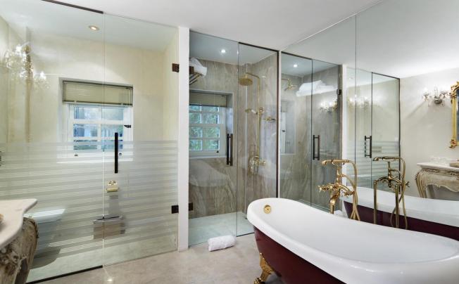 Фото отеля Elegance East Hotel