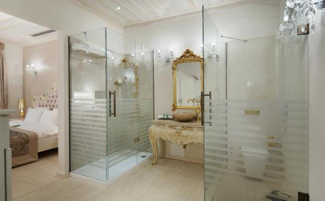 Фото отеля Elegance East Hotel