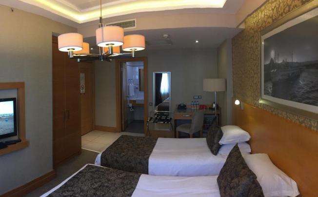 Фото отеля Emerald Hotel Istanbul
