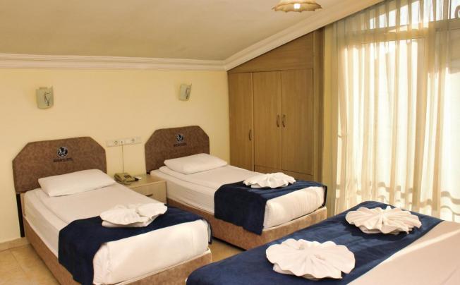 Фото отеля BERRAK SU HOTEL