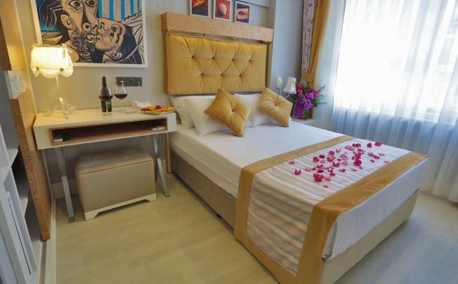 Фото отеля JUST INN HOTEL