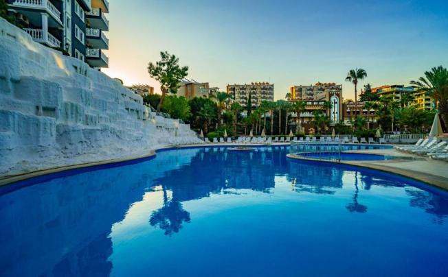 Фото отеля Fun Hill Resort Hotel