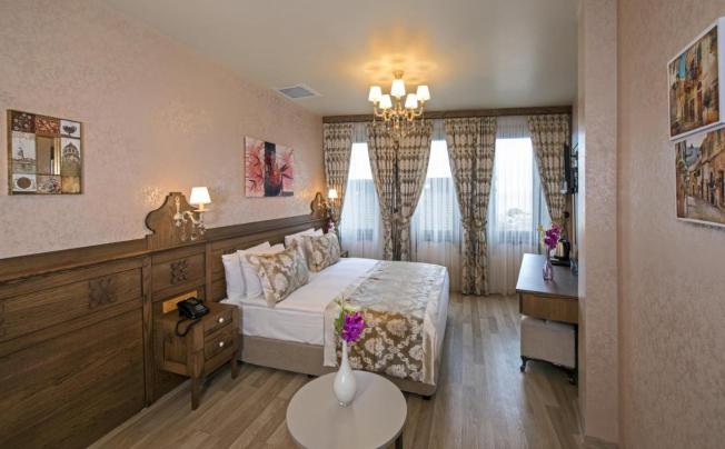 Фото отеля Perapolis Hotel