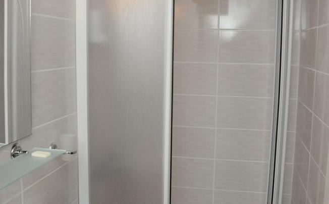 Фото отеля Kuk Hotel