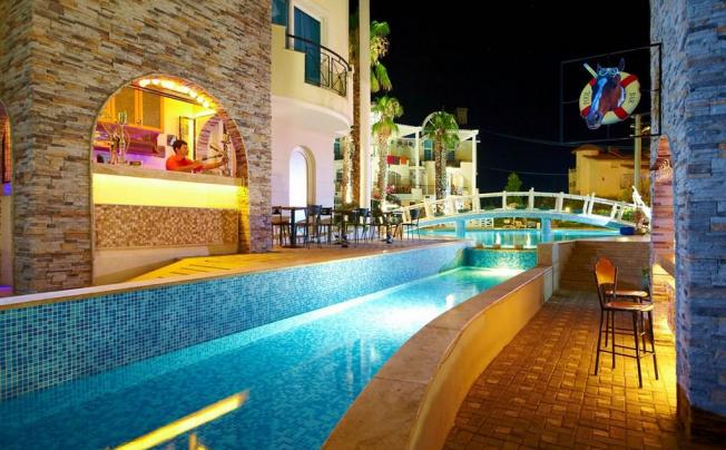 Фото отеля Seahorse Deluxe Hotel & Residence