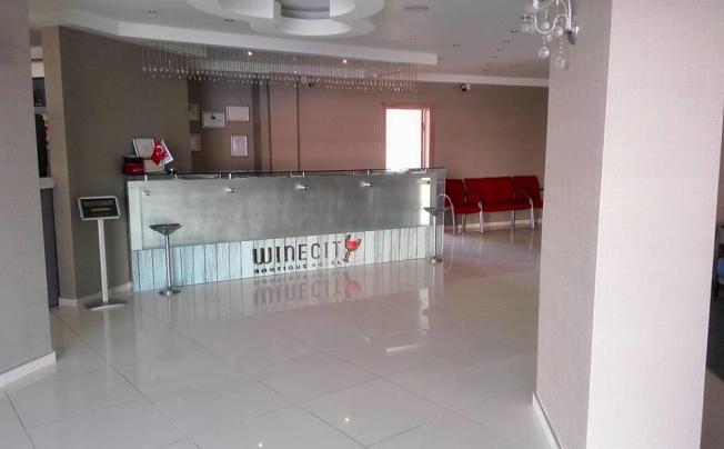 Фото отеля Winecity Hotel