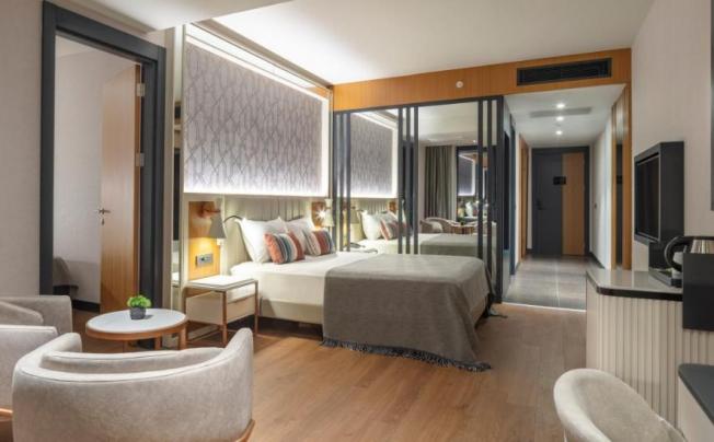 Фото отеля Mylome Luxury Hotel & Resort