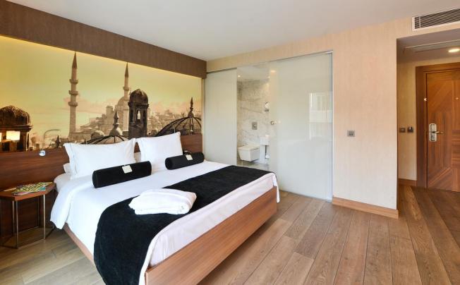 Фото отеля Boutique Saint Sophia hotel