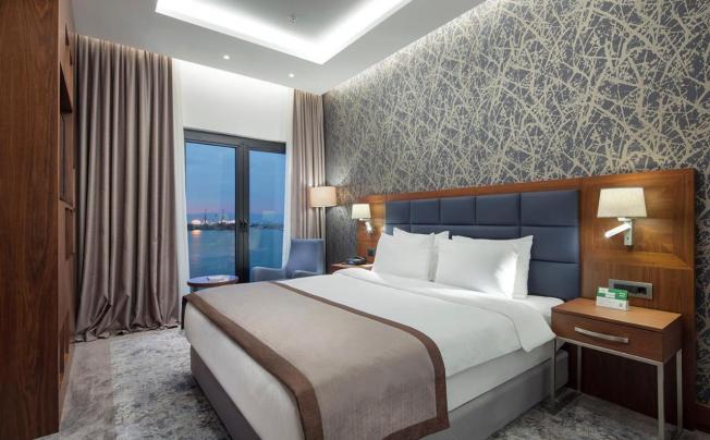 Фото отеля Holiday Inn Istanbul Tuzla Bay