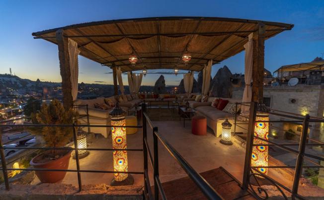 Фото отеля ARTEMIS CAVE SUITES