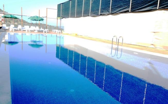 Фото отеля Roxx Suites & Deluxe Hotel