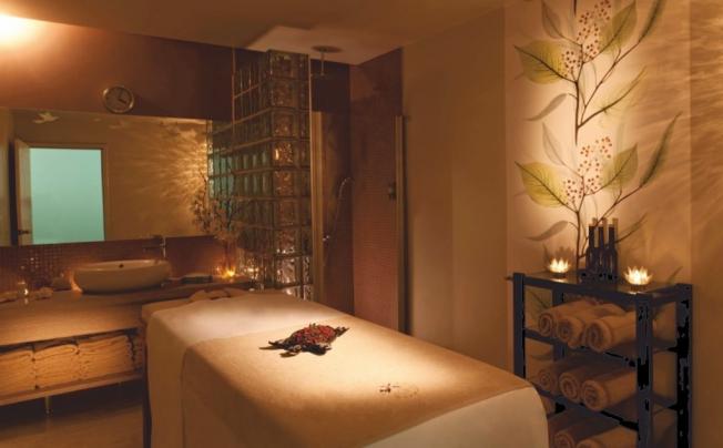 Фото отеля Roxx Suites & Deluxe Hotel