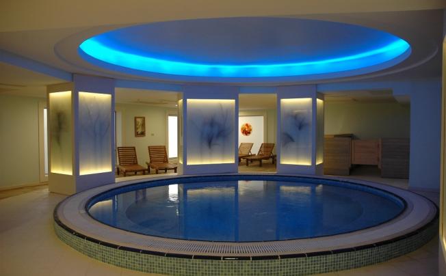 Фото отеля Roxx Suites & Deluxe Hotel