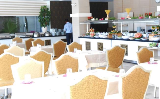 Фото отеля Roxx Suites & Deluxe Hotel