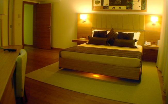 Фото отеля Roxx Suites & Deluxe Hotel