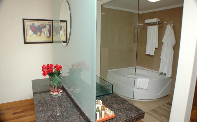 Фото отеля Roxx Suites & Deluxe Hotel