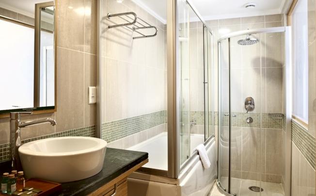 Фото отеля Roxx Suites & Deluxe Hotel