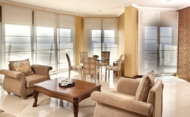 Фото отеля Roxx Suites & Deluxe Hotel