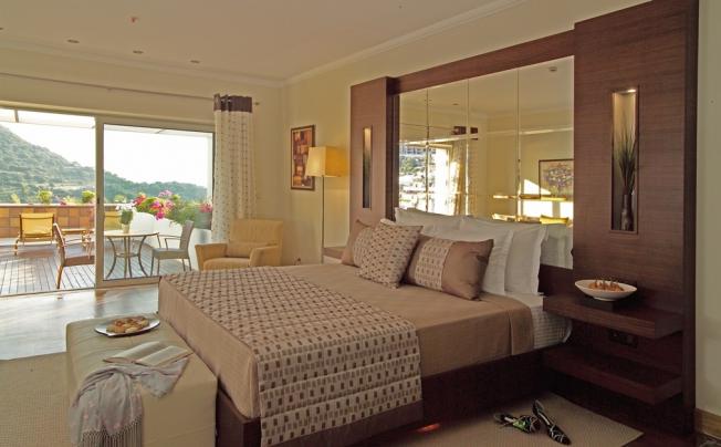 Фото отеля Roxx Suites & Deluxe Hotel