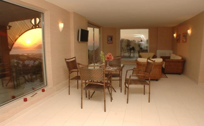 Фото отеля Roxx Suites & Deluxe Hotel