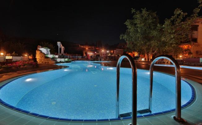 Фото отеля Holiday Cave