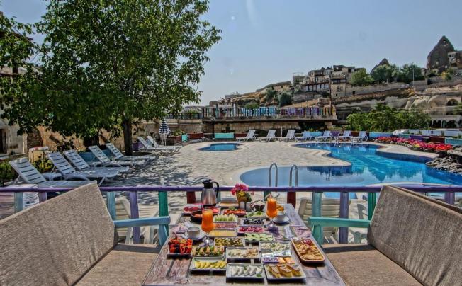 Фото отеля Holiday Cave