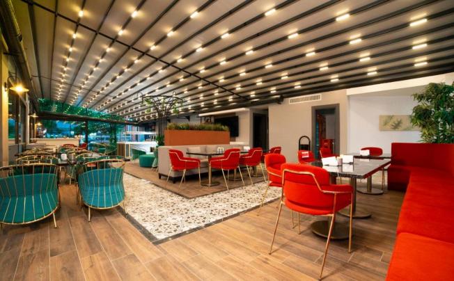 Фото отеля Leaf Port Hotel