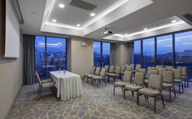 Фото отеля HILTON GARDEN INN ISTANBUL ATATURK AIRPORT