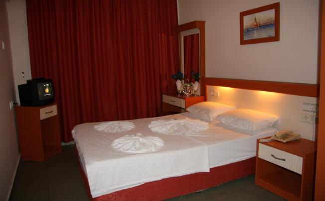 Фото отеля BURAK HOTEL