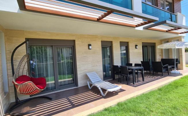 Фото отеля Veranda Beach Suites