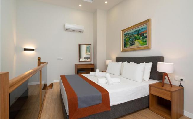 Фото отеля Veranda Beach Suites