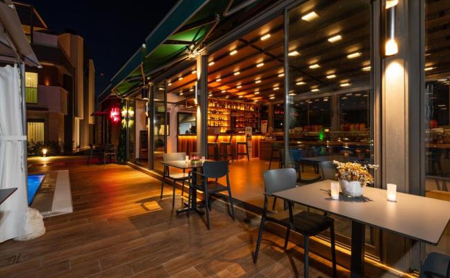 Фото отеля Veranda Beach Suites