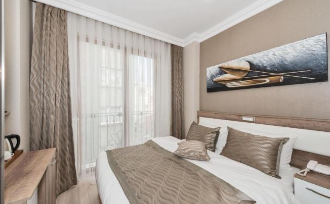 Фото отеля Alphonse Hotel