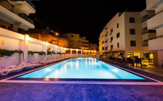 Фото отеля TUNTAS SUITES ALTINKUM