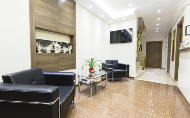 Фото отеля Zendy Suite Hotel