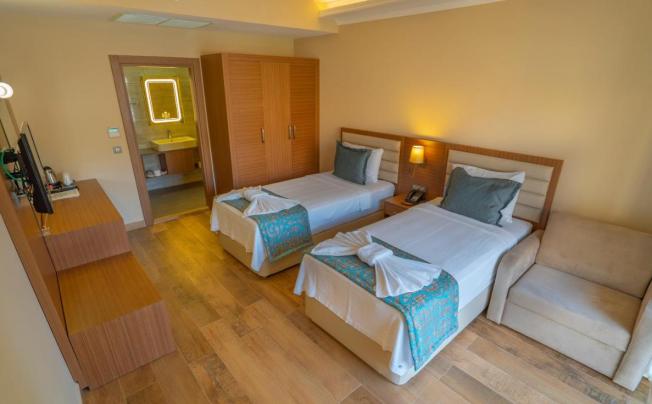 Фото отеля DALYAN LIVE SPA RESORT HOTEL