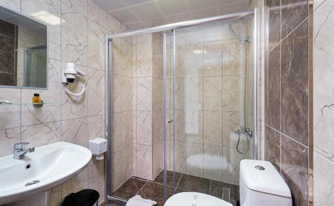 Фото отеля GRAND GULLUK HOTEL