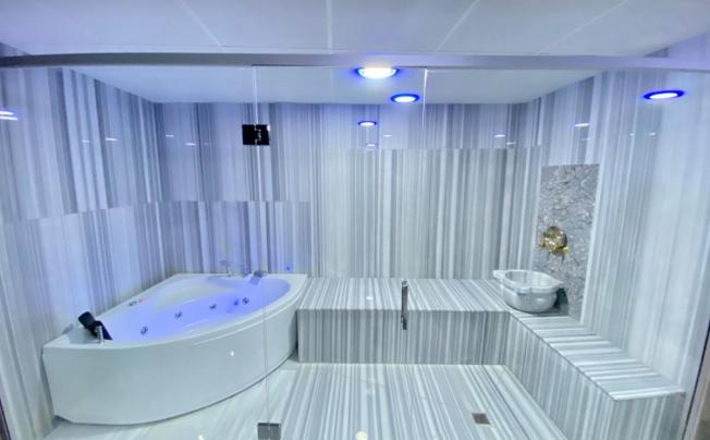 Фото отеля GRAND GULLUK HOTEL