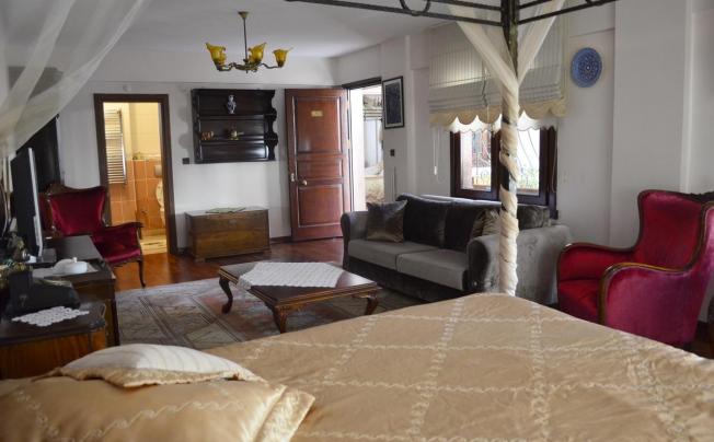 Фото отеля Villa Sphendone Suites Istanbul