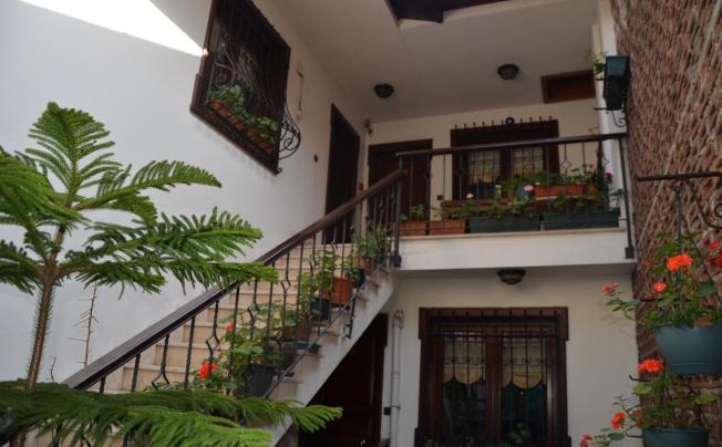 Фото отеля Villa Sphendone Suites Istanbul